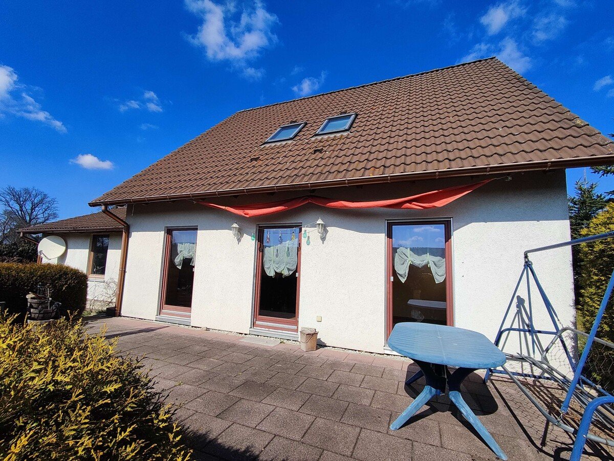 Hausansicht+Terrasse