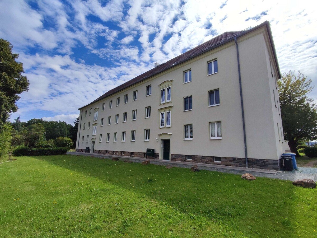 Große Eigentumswohnung zur Eigennutzung oder Vermietung in Oelsnitz