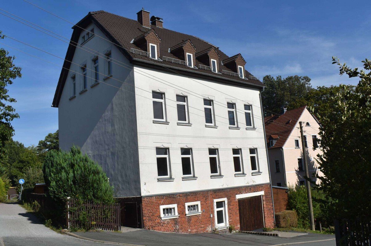 Großes Mehrgenerationenhaus oder Kapitalanlage!