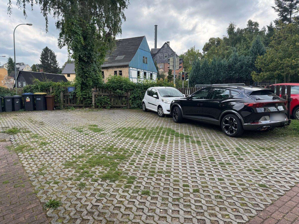 Grundstück