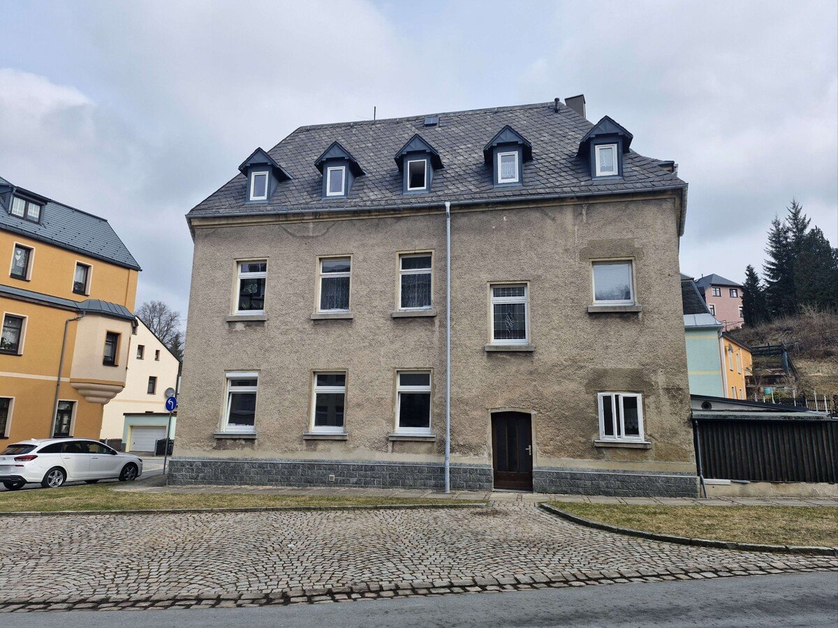 Charmantes Mehrfamilienhaus mit Potenzial in Eibenstock!